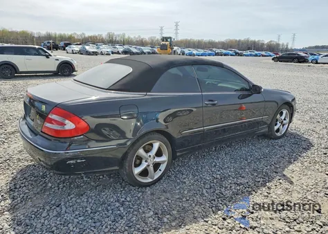2005 Mercedes-Benz Clk 320 из США, поврежденный, VIN WDBTK65J05F123604